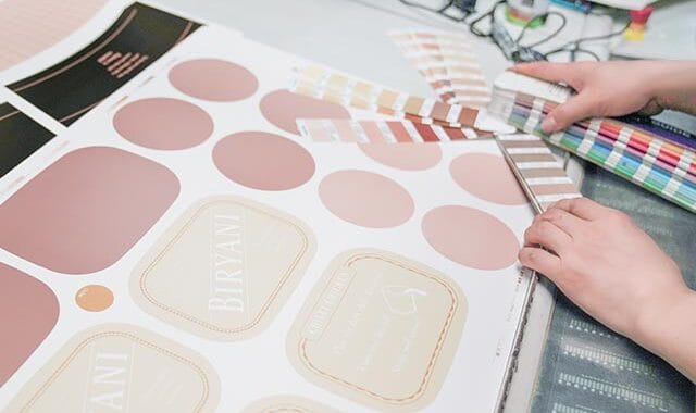 Sowineco's staff is checking the printing quality